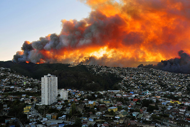 Gewaltiger Waldbrand in Chile