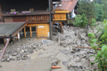 Erdrutsche und Überflutungen